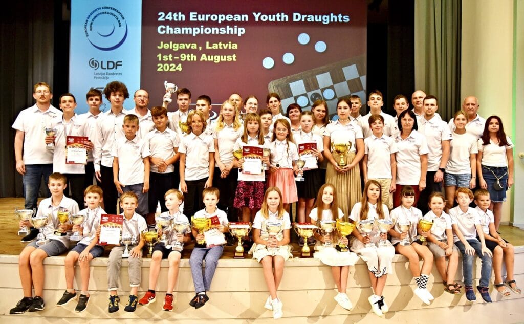 Latvijai medaļu birums Eiropas čempionātā 100 lauciņu dambretē