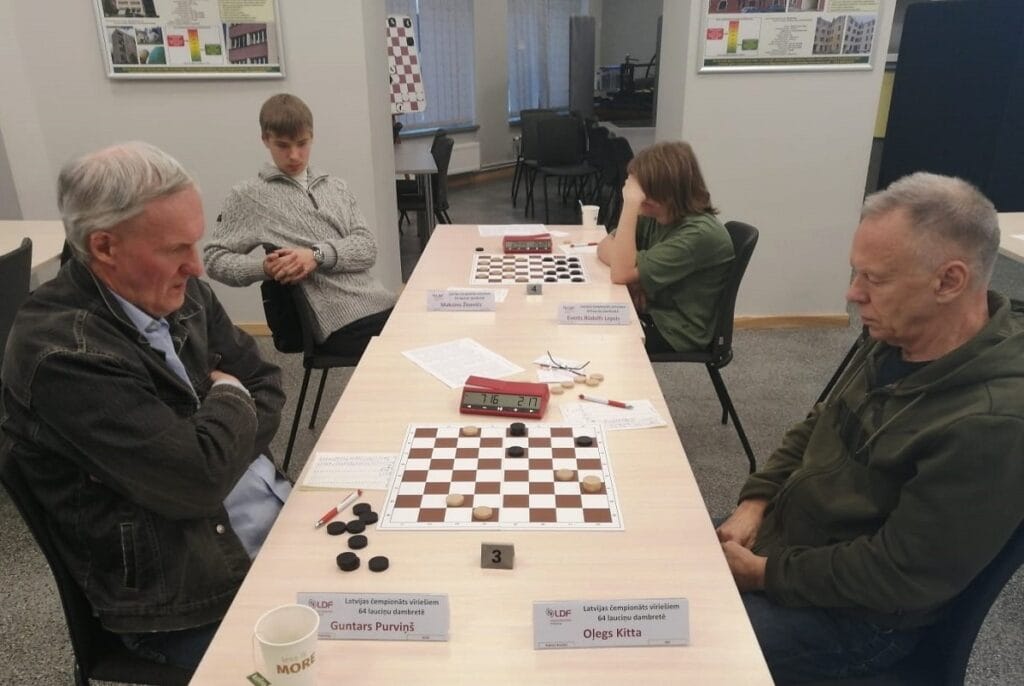 Norisināsies Latvijas čempionāts 64 lauciņu dambretē
